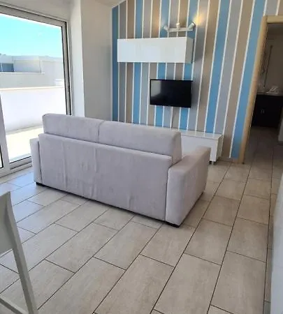Daire Rubino Smart - Ideale Per Ragazzi - A 100m Dal Mare - P R A T U R E C C I Group *