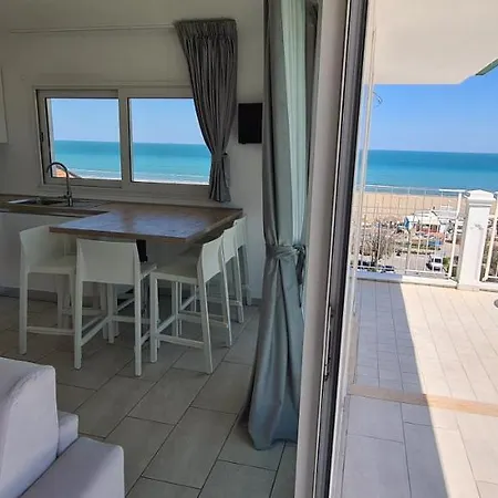 Rubino Smart Stay - Arredi Nuovi, Doppi Balconi O Patio A 100M Dal Mare - P R A T U R E C C I Group Lejlighed *