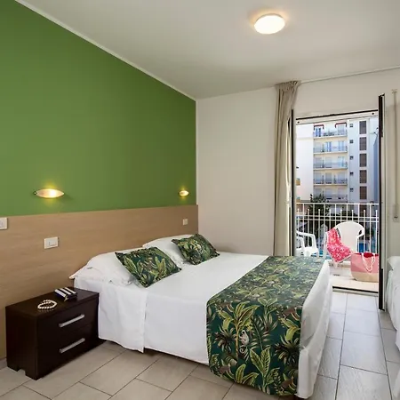 Rubino A 100 Passi Dal Mare - P R A T U R E C C I Group Appartement