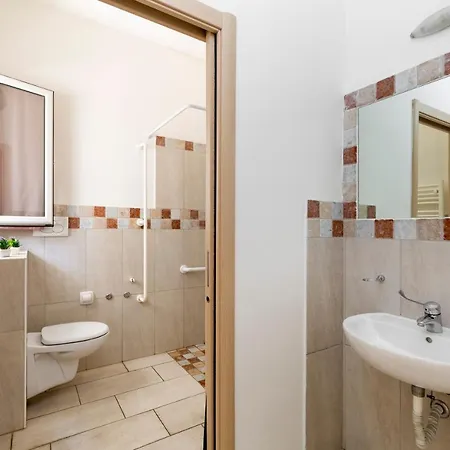 Rubino A 100 Passi Dal Mare - P R A T U R E C C I Group Appartement *