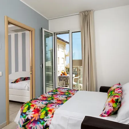 Rubino Smart - Arredi Nuovi, Doppi Balconi O Patio A 100m Dal Mare - P R A T U R E C C I Group Appartement Riccione