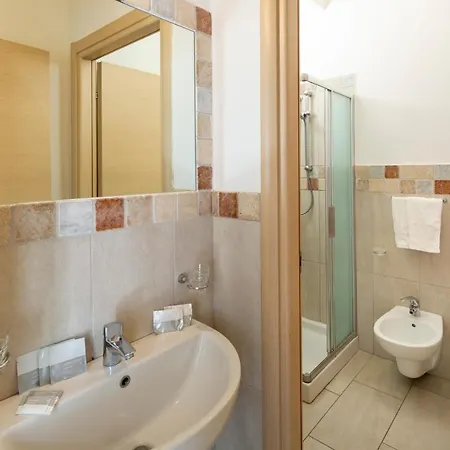 Rubino Smart Stay - Arredi Nuovi, Doppi Balconi O Patio A 100M Dal Mare - P R A T U R E C C I Group Lejlighed *