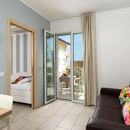 Rubino Smart Stay - Arredi Nuovi, Doppi Balconi O Patio A 100M Dal Mare - P R A T U R E C C I Group Lejlighed