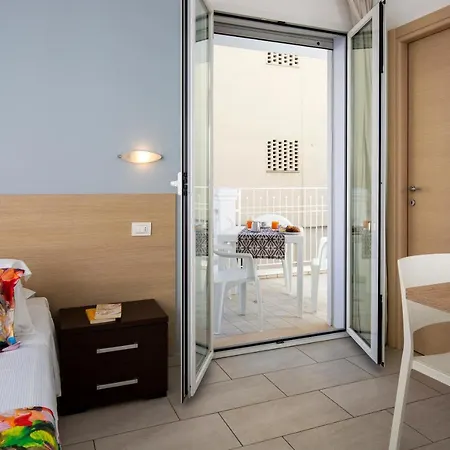 Lejlighed Rubino Smart Stay - Arredi Nuovi, Doppi Balconi O Patio A 100M Dal Mare - P R A T U R E C C I Group