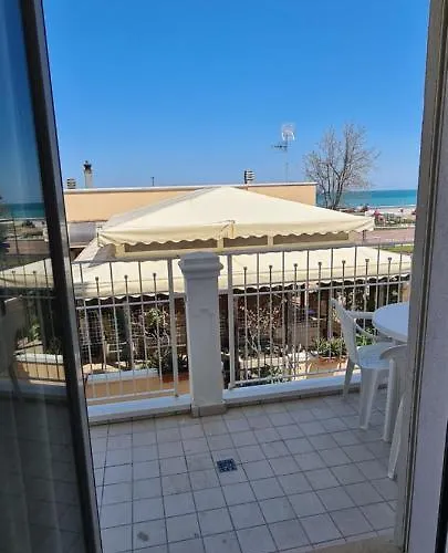 Rubino Smart - Arredi Nuovi, Doppi Balconi O Patio A 100m Dal Mare - P R A T U R E C C I Group شقة ريتشيوني