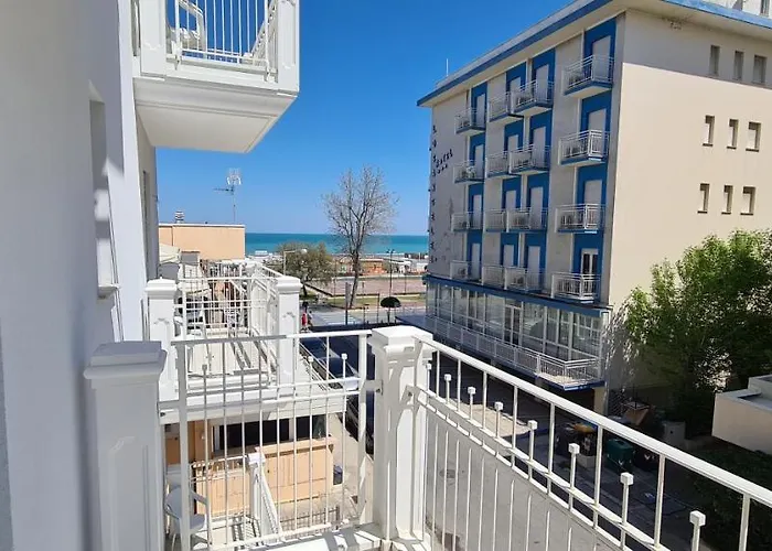 شقة Rubino Smart - Arredi Nuovi, Doppi Balconi O Patio A 100m Dal Mare - P R A T U R E C C I Group *