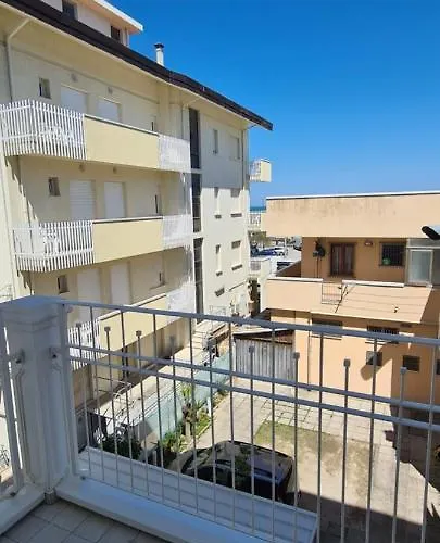 Rubino Smart - Arredi Nuovi, Doppi Balconi O Patio A 100m Dal Mare - P R A T U R E C C I Group