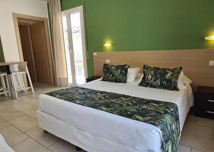 Rubino Smart - Arredi Nuovi, Doppi Balconi O Patio A 100m Dal Mare - P R A T U R E C C I Group Appartement *