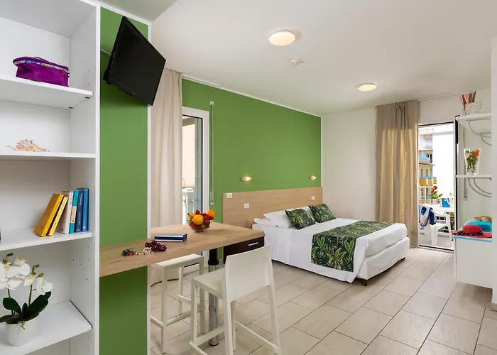 Rubino Smart - Arredi Nuovi, Doppi Balconi O Patio A 100m Dal Mare - P R A T U R E C C I Group *