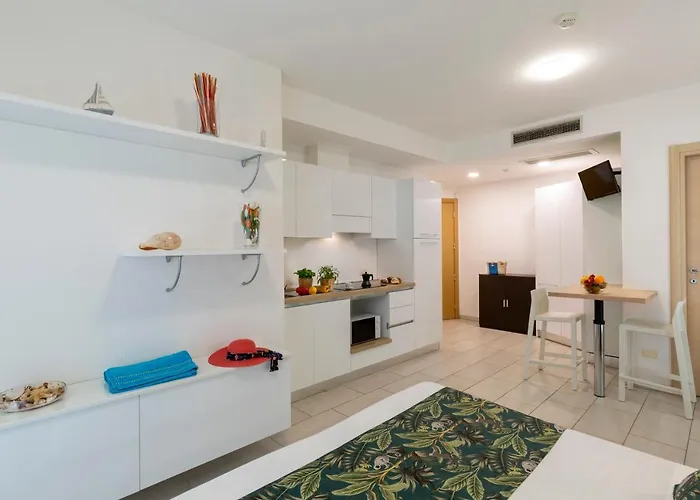 Rubino Smart - Arredi Nuovi, Doppi Balconi O Patio A 100m Dal Mare - P R A T U R E C C I Group شقة *