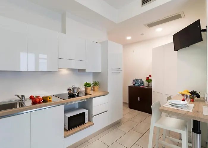 Rubino Smart - Arredi Nuovi, Doppi Balconi O Patio A 100m Dal Mare - P R A T U R E C C I Group Appartement Riccione