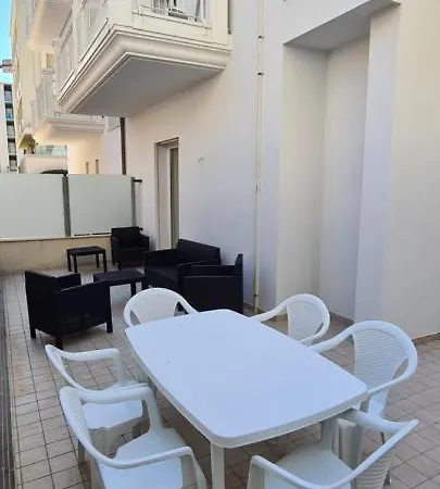 Rubino Smart - Arredi Nuovi, Doppi Balconi O Patio A 100m Dal Mare - P R A T U R E C C I Group Riccione