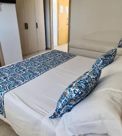 Apartment Rubino A 100 Passi Dal Mare - P R A T U R E C C I Group