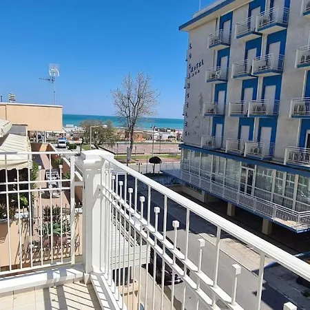 Rubino Smart Stay - Arredi Nuovi, Doppi Balconi O Patio A 100M Dal Mare - P R A T U R E C C I Group