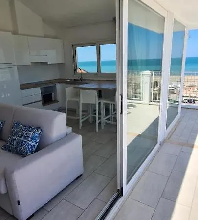 Rubino A 100 Passi Dal Mare - P R A T U R E C C I Group Riccione