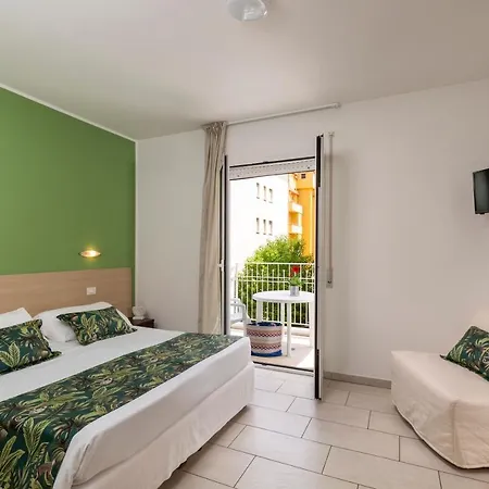 Rubino Smart Stay - Arredi Nuovi, Doppi Balconi O Patio A 100M Dal Mare - P R A T U R E C C I Group *