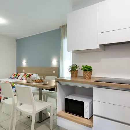 Appartamento Rubino Smart - Arredi Nuovi, Doppi Balconi O Patio A 100m Dal Mare - P R A T U R E C C I Group *