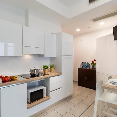 Rubino A 100 Passi Dal Mare - P R A T U R E C C I Group Apartment Riccione