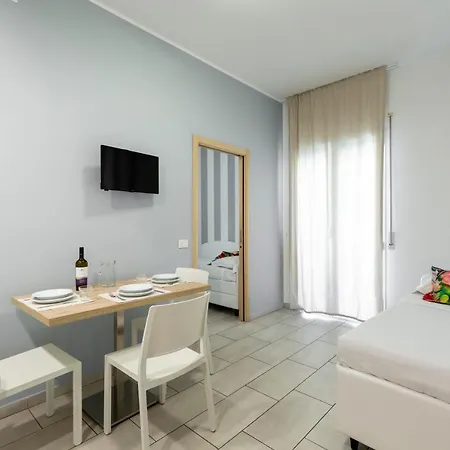 Rubino A 100 Passi Dal Mare - P R A T U R E C C I Group * Riccione