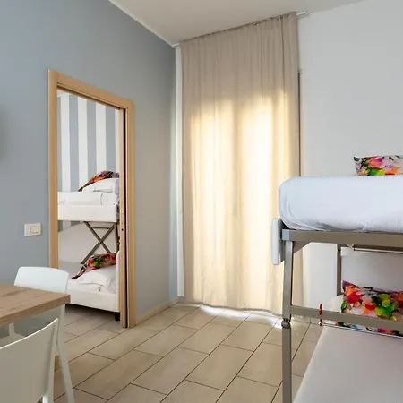 Rubino A 100 Passi Dal Mare - P R A T U R E C C I Group * Riccione