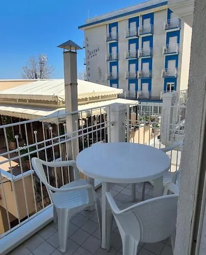 Daire Rubino Smart - Arredi Nuovi, Doppi Balconi O Patio A 100m Dal Mare - P R A T U R E C C I Group Riccione