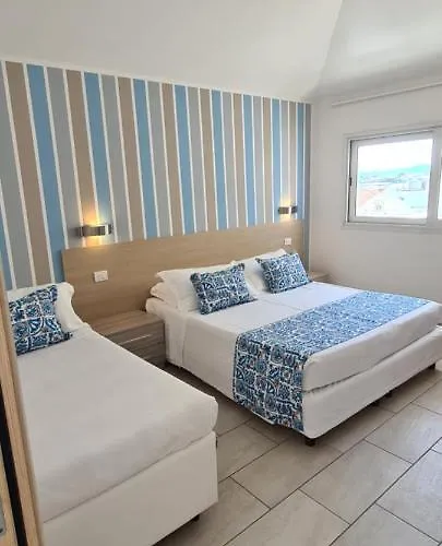 Rubino Smart - Arredi Nuovi, Doppi Balconi O Patio A 100m Dal Mare - P R A T U R E C C I Group 리치오네