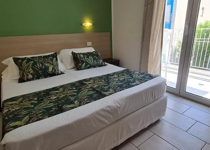 Rubino Smart - Arredi Nuovi, Doppi Balconi O Patio A 100m Dal Mare - P R A T U R E C C I Group *