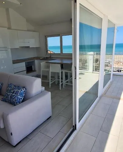 Rubino Smart - Arredi Nuovi, Doppi Balconi O Patio A 100m Dal Mare - P R A T U R E C C I Group 리치오네