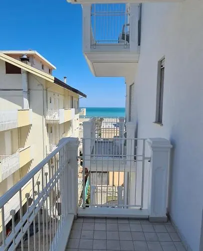 Rubino Smart - Arredi Nuovi, Doppi Balconi O Patio A 100m Dal Mare - P R A T U R E C C I Group 아파트 리치오네