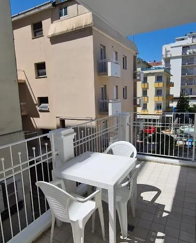 Rubino Smart - Arredi Nuovi, Doppi Balconi O Patio A 100m Dal Mare - P R A T U R E C C I Group 리치오네