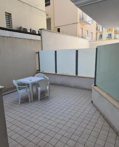 Rubino Smart - Arredi Nuovi, Doppi Balconi O Patio A 100m Dal Mare - P R A T U R E C C I Group