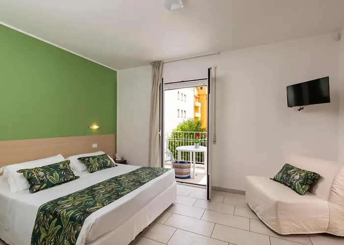 Rubino Smart - Arredi Nuovi, Doppi Balconi O Patio A 100m Dal Mare - P R A T U R E C C I Group *