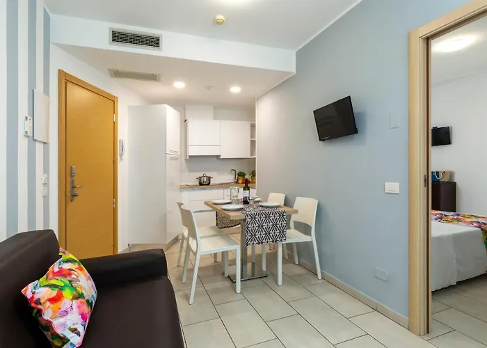 Rubino Smart - Arredi Nuovi, Doppi Balconi O Patio A 100m Dal Mare - P R A T U R E C C I Group Daire