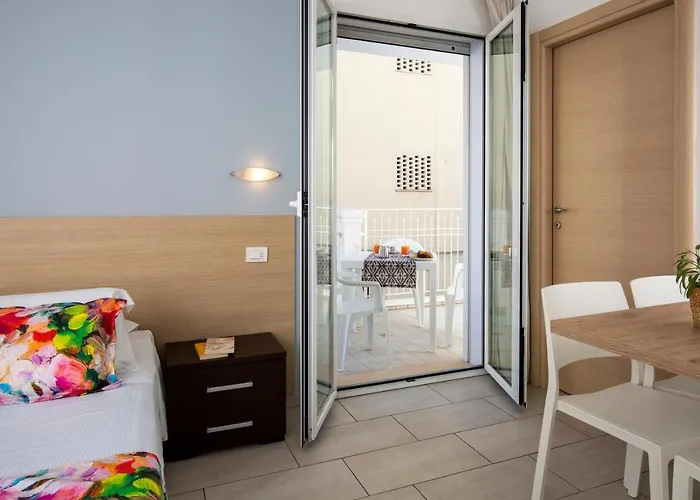 Daire Rubino Smart - Arredi Nuovi, Doppi Balconi O Patio A 100m Dal Mare - P R A T U R E C C I Group